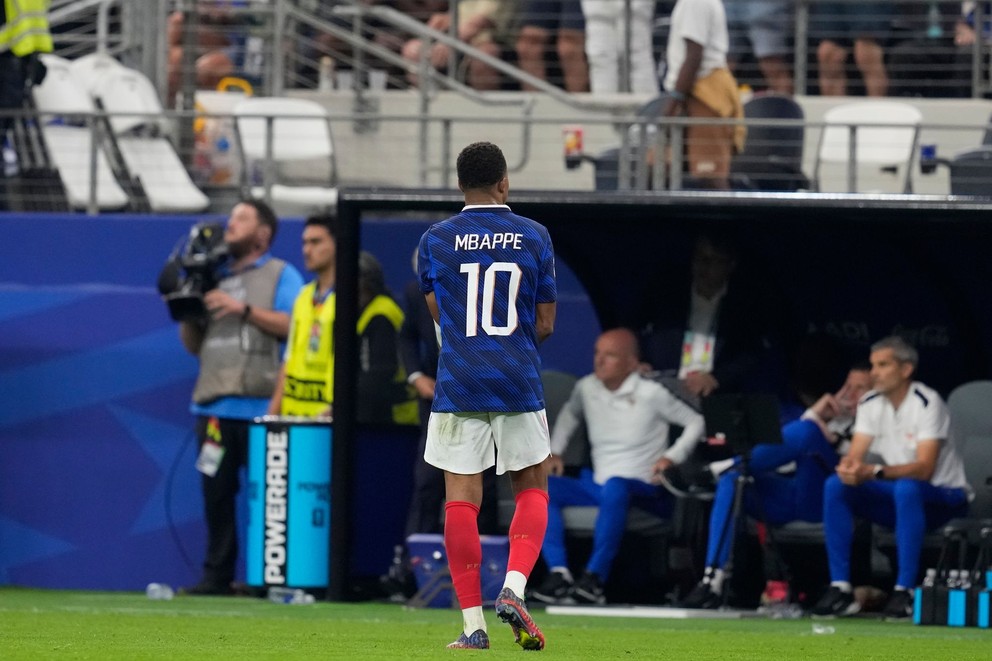 Kylian Mbappé po prehre so Španielskom v semifinále MS vo futbale 2026.