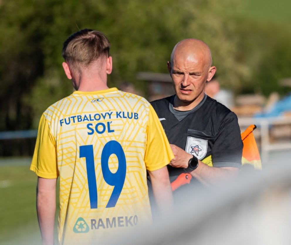 Rozhodca Tomáš Štefanič.