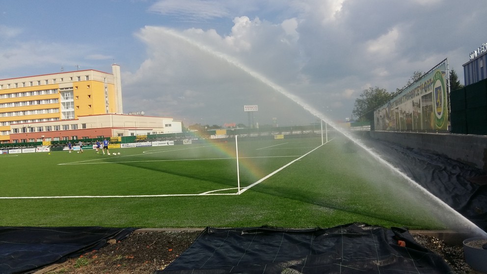 Aj štadión vo Vranove nad Topľou prešiel rekonštrukciou vďaka projektu Podpory rekonštrukcie a výstavby futbalovej infraštruktúry.
