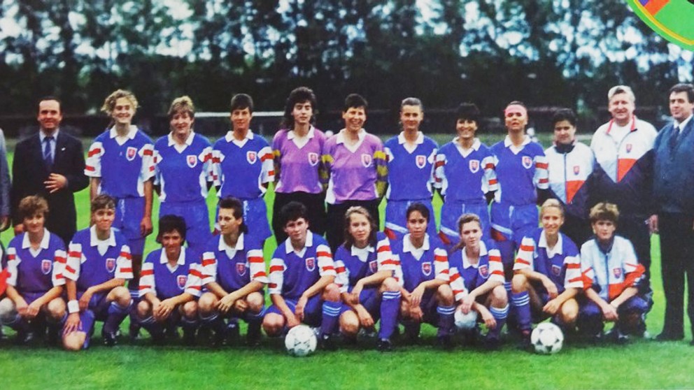 Ženská reprezentácia SR v rokoch 1993 a 1994. 