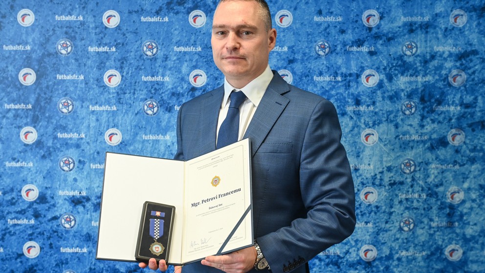 Bezpečnostný manažér SFZ Peter France o Ďakovným listom za mimoriadny prínos k bezpečnosti v hlavnom meste a spoluprácu s Mestskou políciou Bratislava.