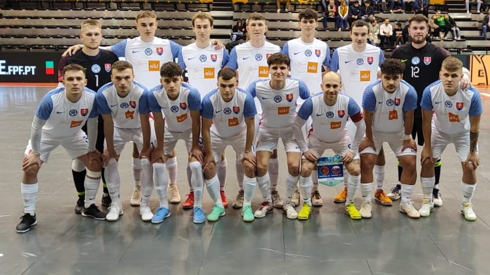 Slovenská futsalová reprezentácia do 21 rokov pred prípravným zápasom s Portugalskom 21 v meste Fafe (12.3.2024)