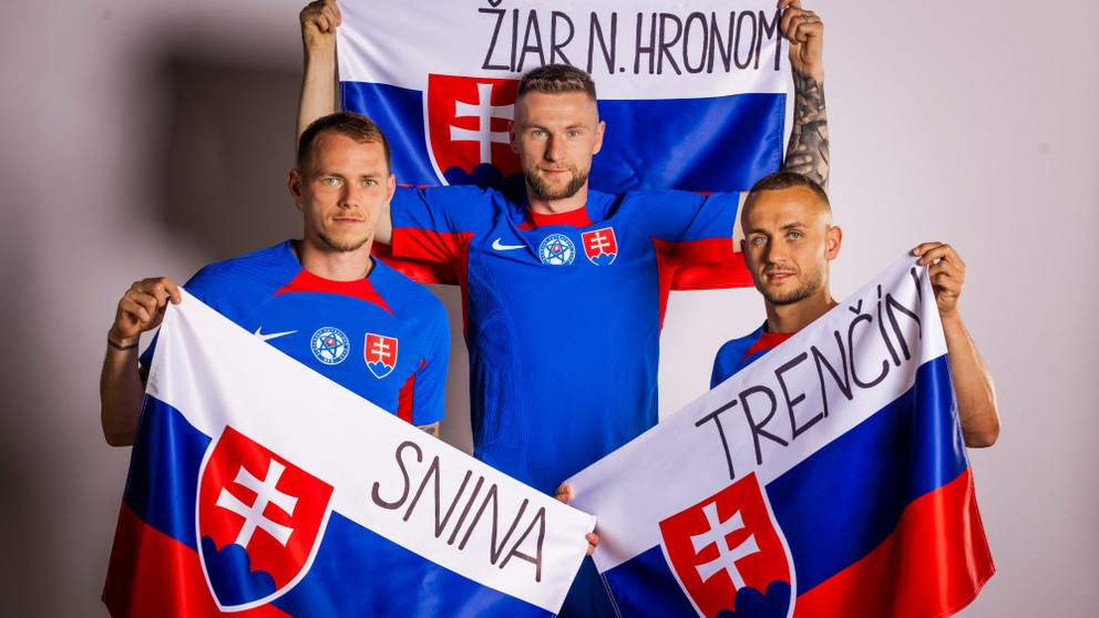 Ondrej Duda, Milan Škriniar a Stanislav Lobotka sa zapojili do kampane "Slovensko fandí Slovensku".