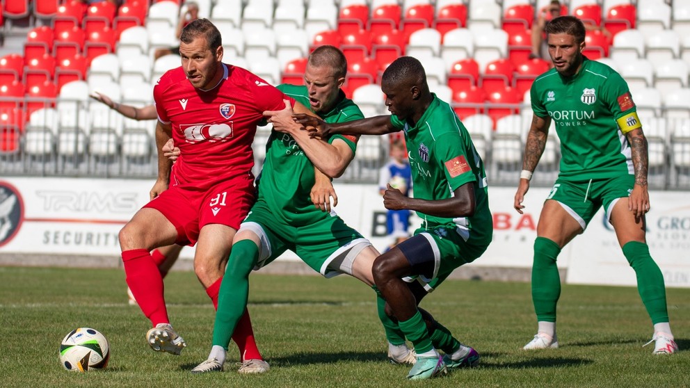 Petržalčania mali vo Zvolene vydarený vstup do sezóny a budú ho chcieť potvrdiť aj doma proti Zlatým Moravciam.