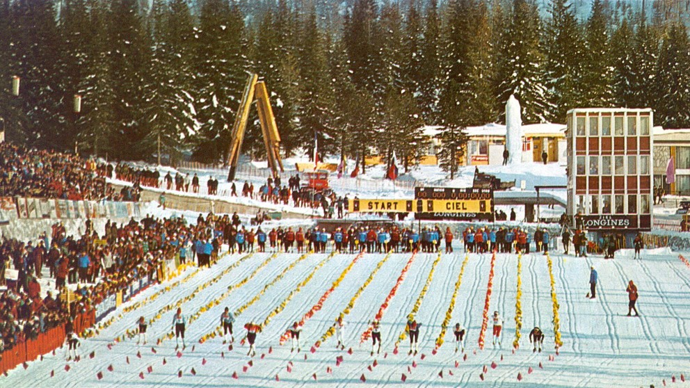 Štart štafetových pretekov žien na 3x5 km na MS 1970 vo Vysokých Tatrách.
