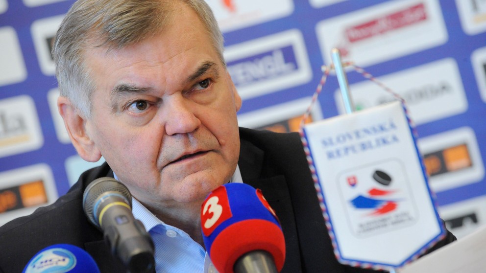 Bývalý tréner slovenskej hokejovej reprezentácie Vladimír Vůjtek.