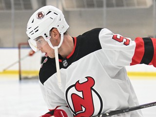 Šimon Nemec v drese New Jersey Devils.