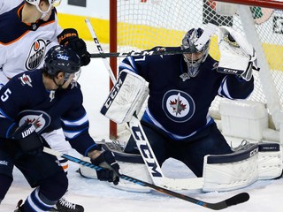 Connor Hellebuyck